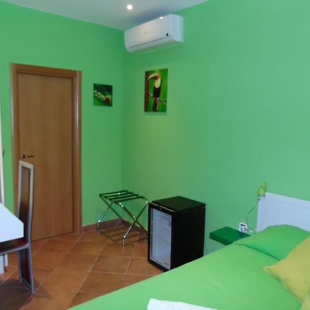 Hotel Rainbow Арма ди Таджия Екстериор снимка