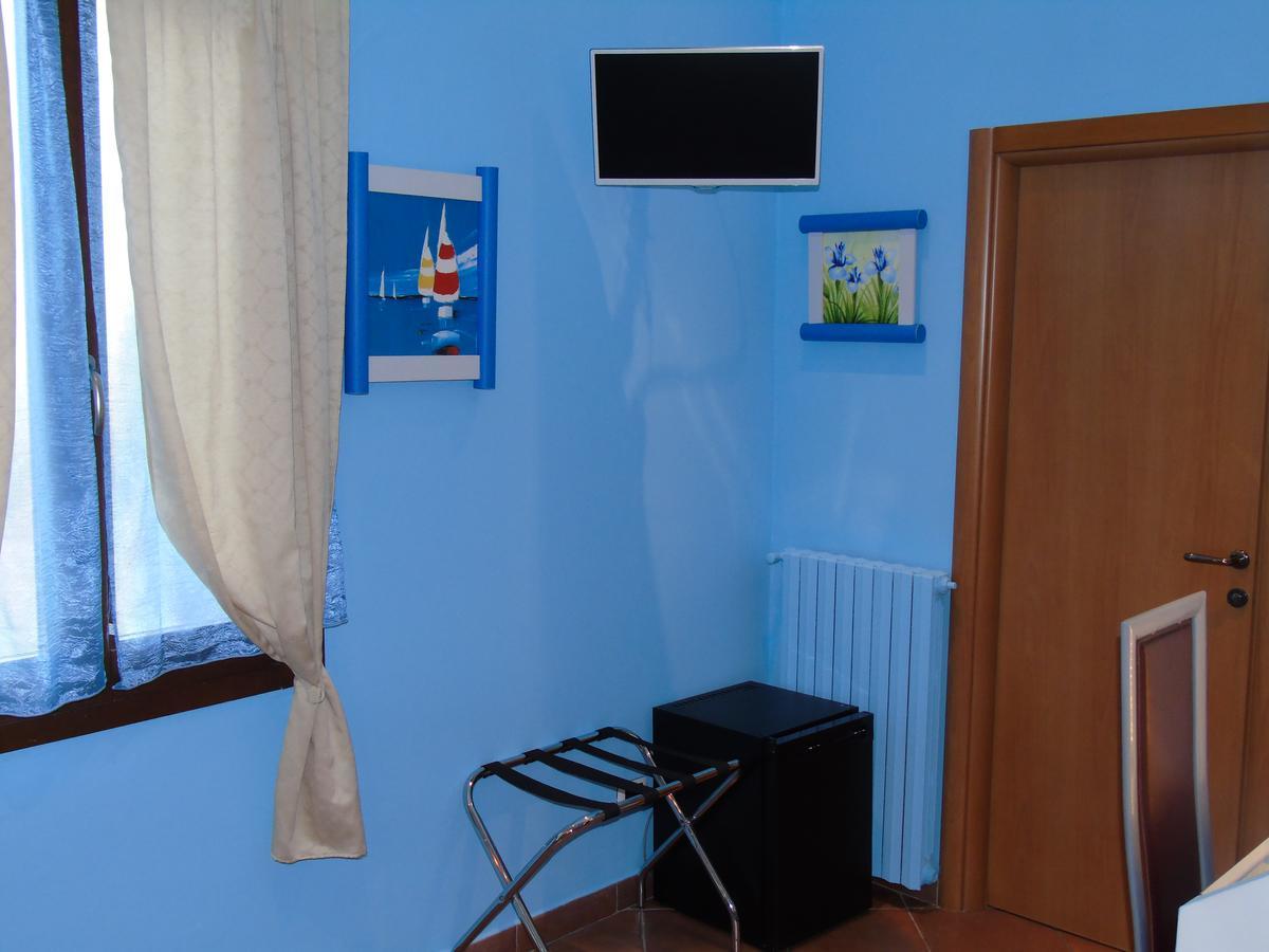 Hotel Rainbow Арма ди Таджия Екстериор снимка