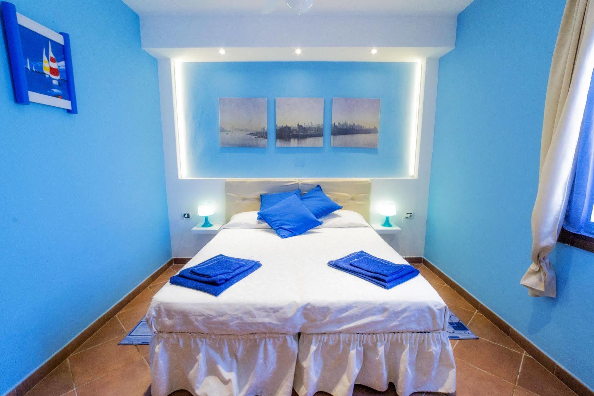 Hotel Rainbow Арма ди Таджия Екстериор снимка
